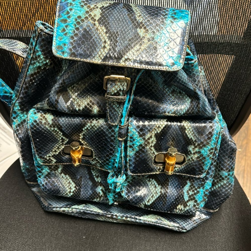 Vero Pitone Snakeskin Drawstring Backpack Blue